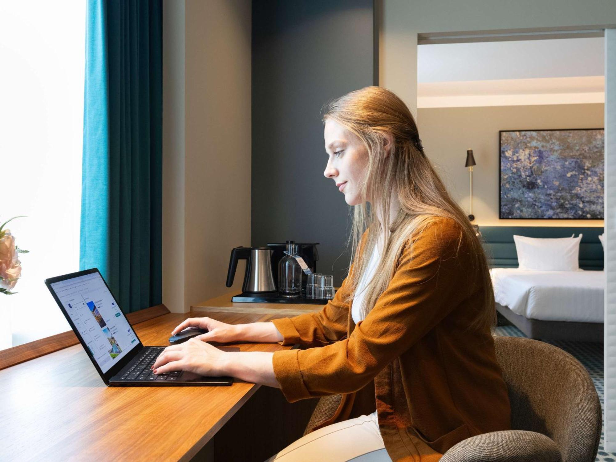 Novotel Luxembourg Kirchberg Bagian luar foto