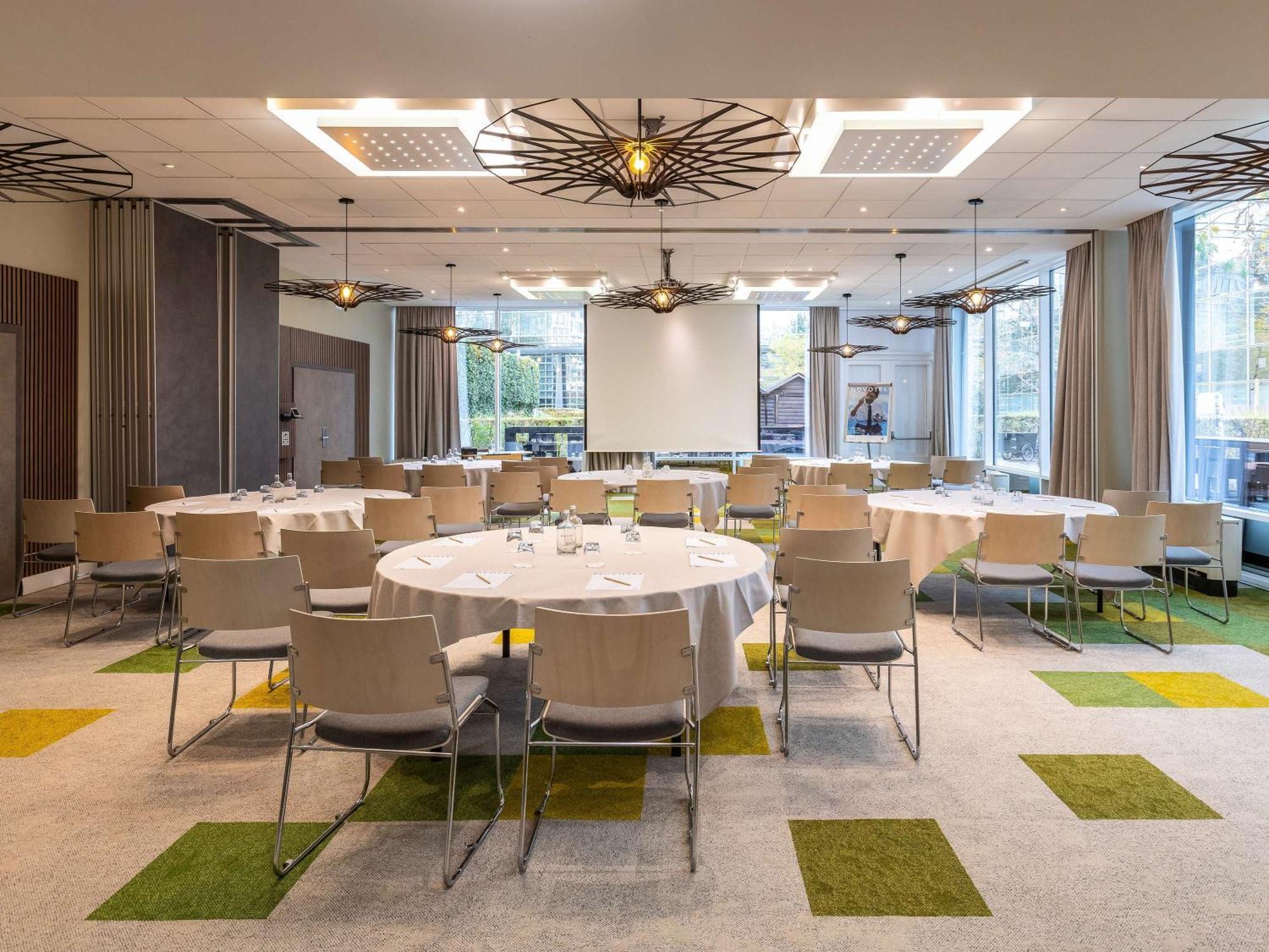 Novotel Luxembourg Kirchberg Bagian luar foto