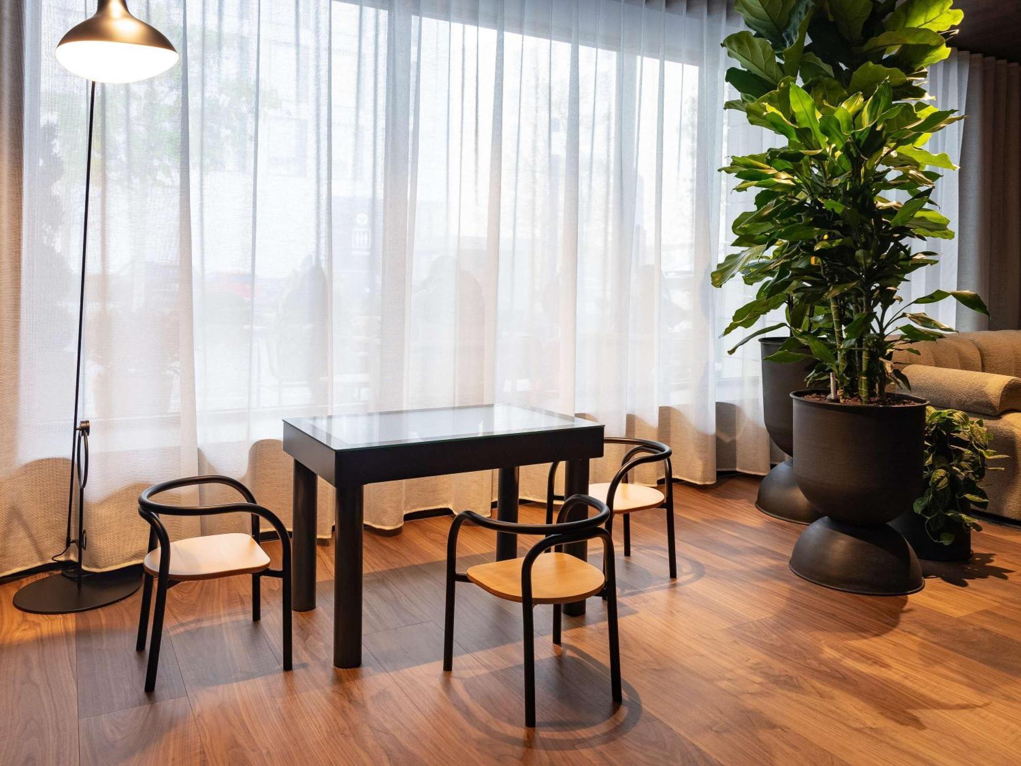 Novotel Luxembourg Kirchberg Bagian luar foto