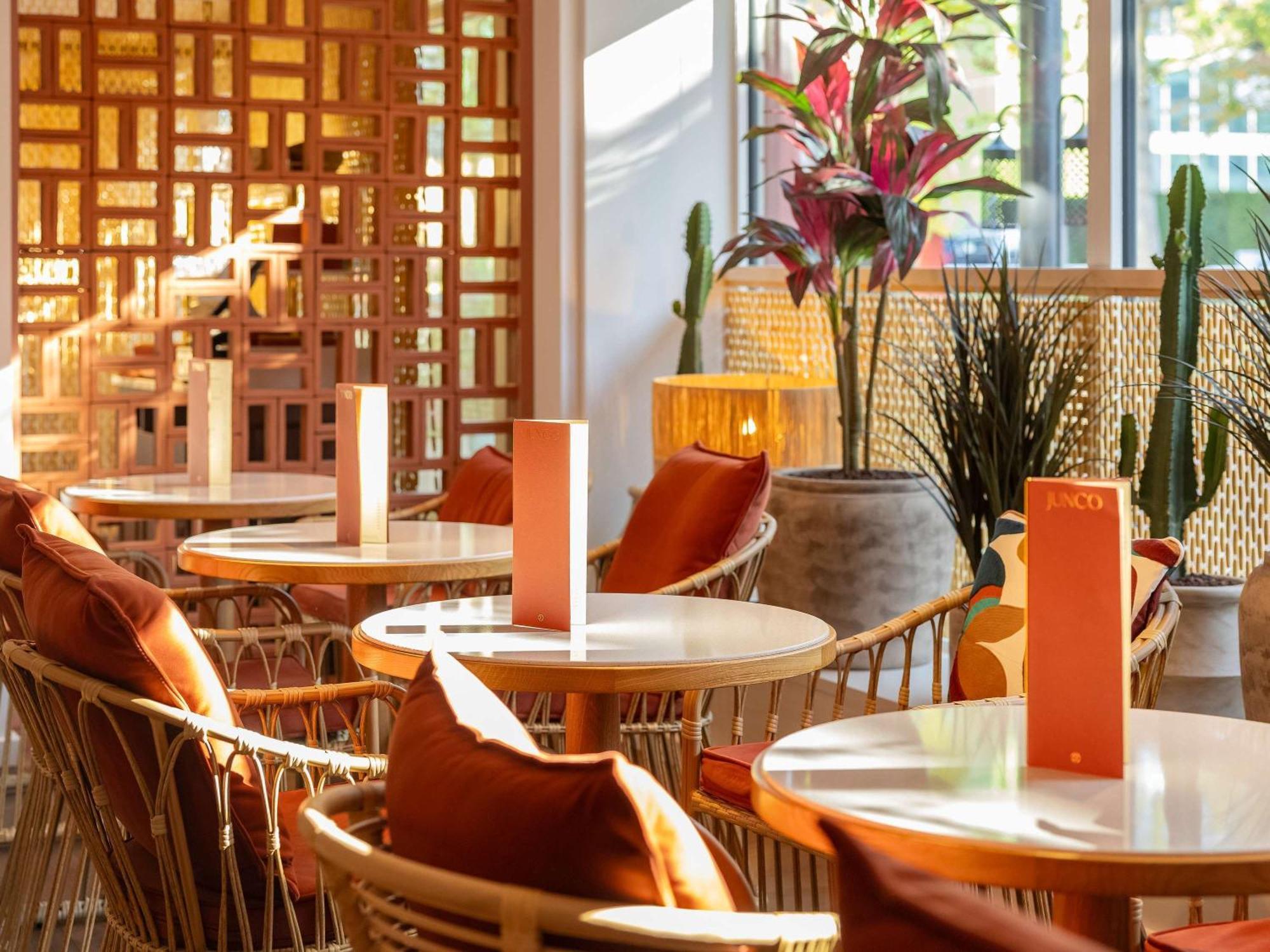 Novotel Luxembourg Kirchberg Bagian luar foto